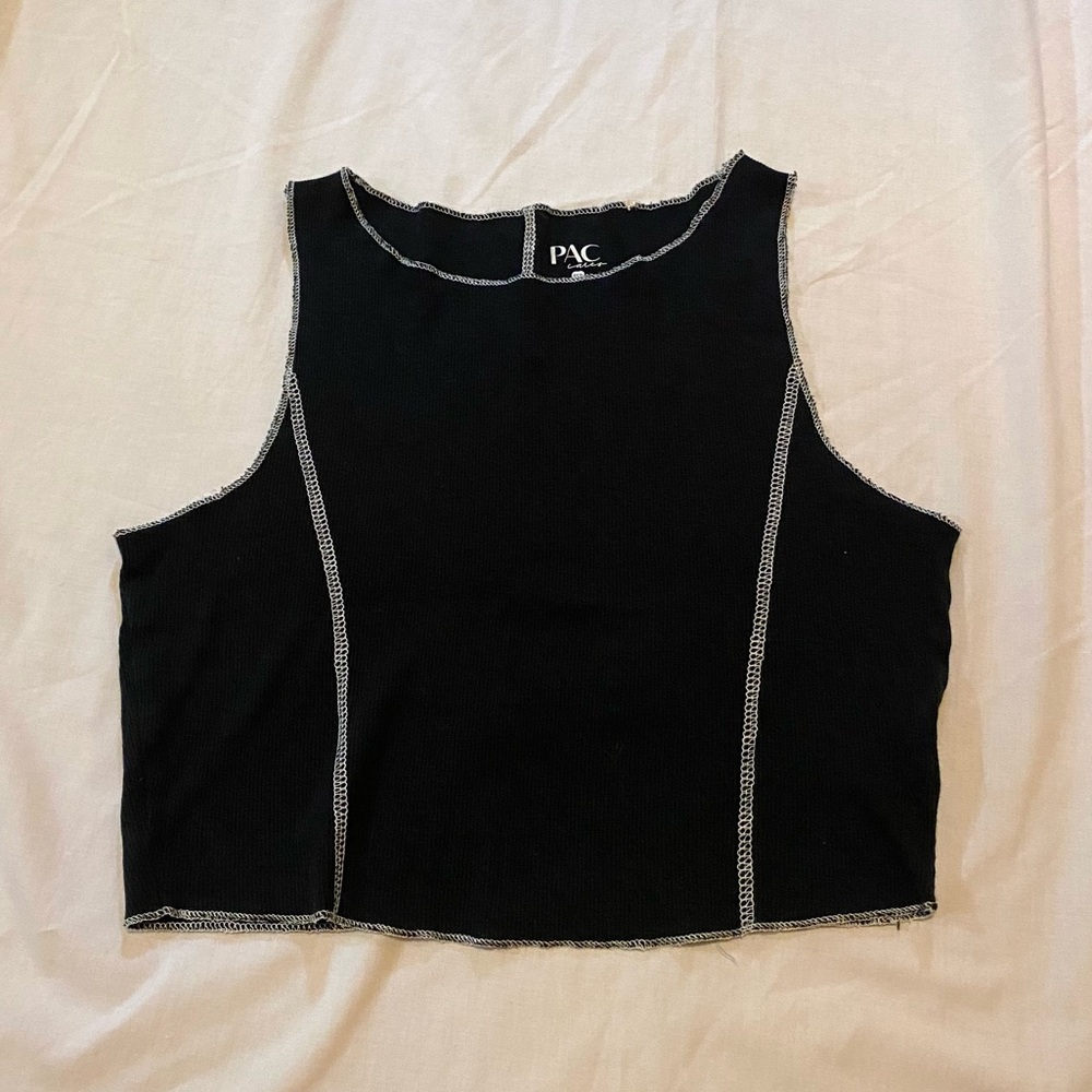 pacsun black and white seam tied tank top!